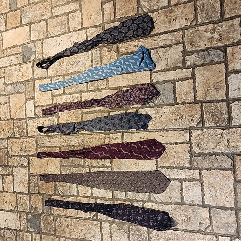 Giorgio Armani Bundle Of Seven Ties